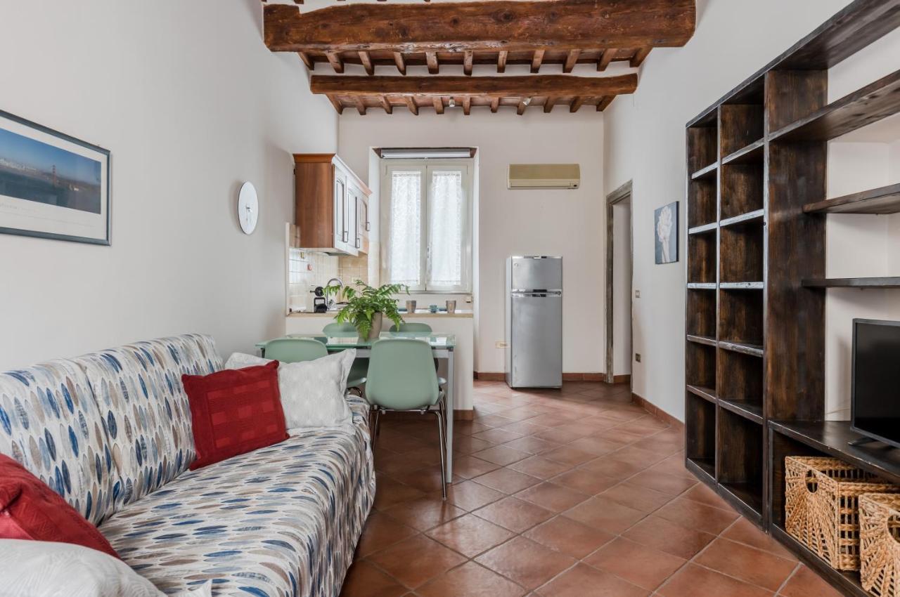 Lucca - Piazza Dell'Anfiteatro Central Apartment! Exterior foto